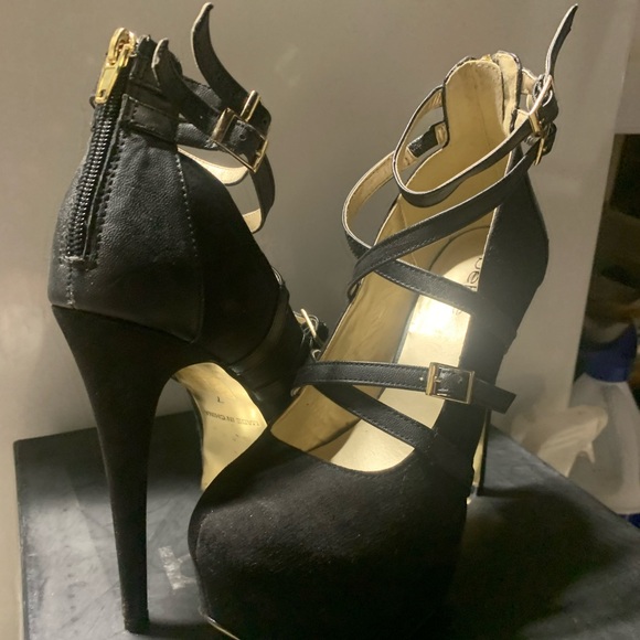 Black platform high heel - Picture 2 of 6